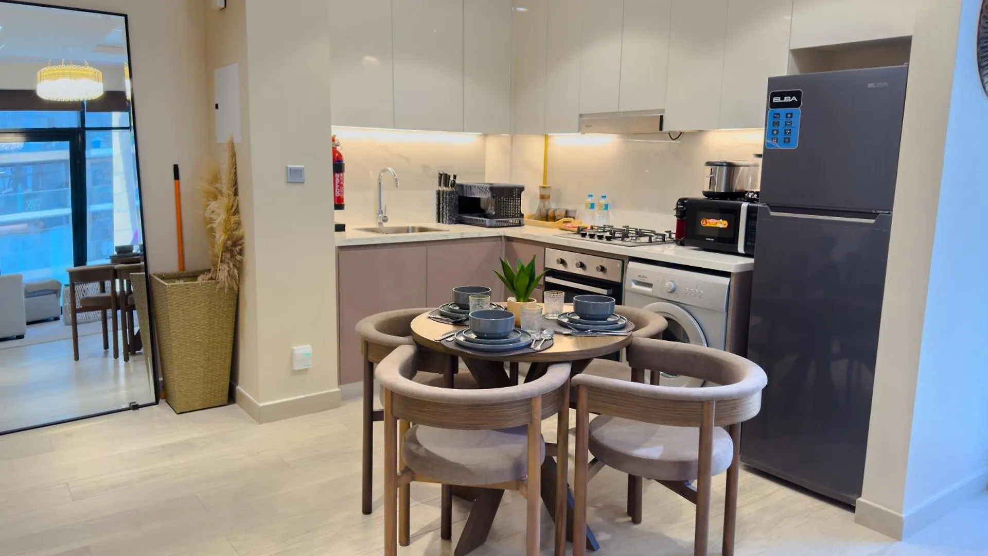Pool View 1Br Modern & Stylish Apartment Dubai United Arab Emirates
