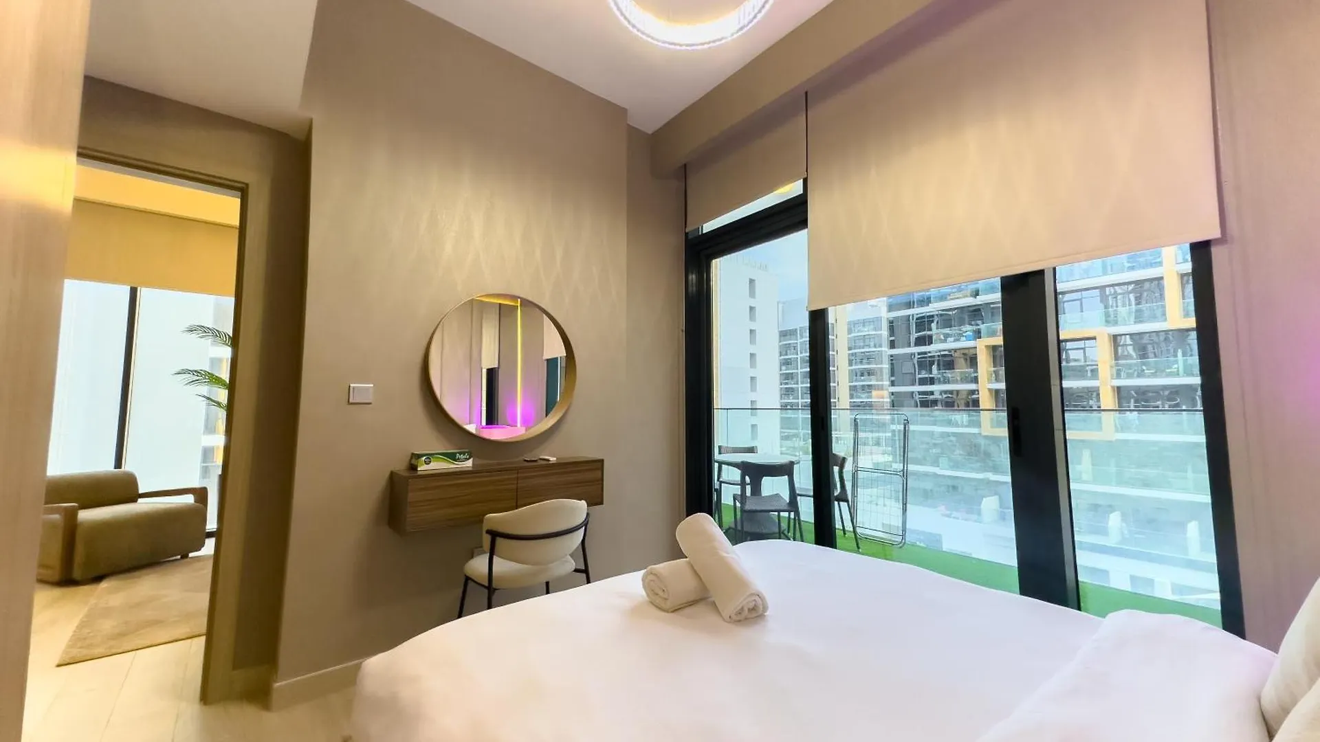 Pool View 1Br Modern & Stylish Apartment Dubai 0*,  United Arab Emirates