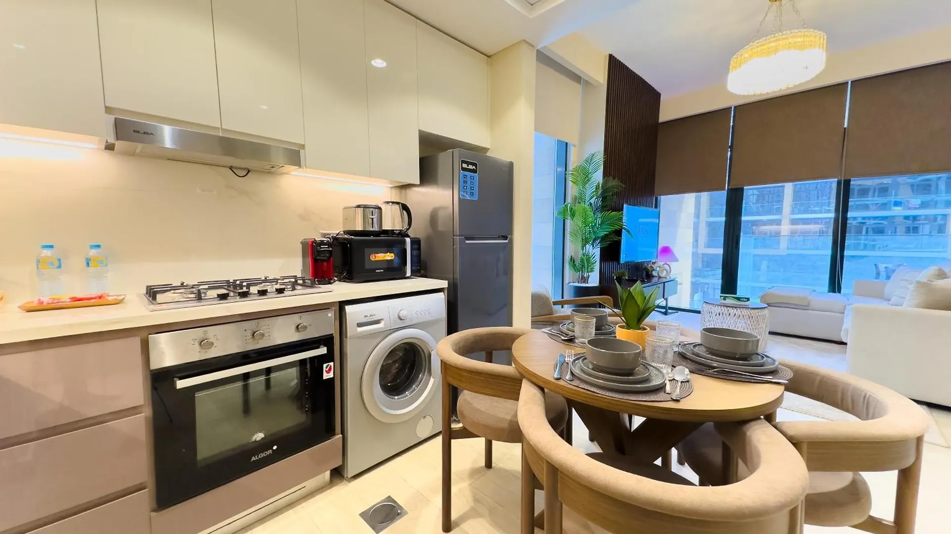 Pool View 1Br Modern & Stylish Apartment Dubai