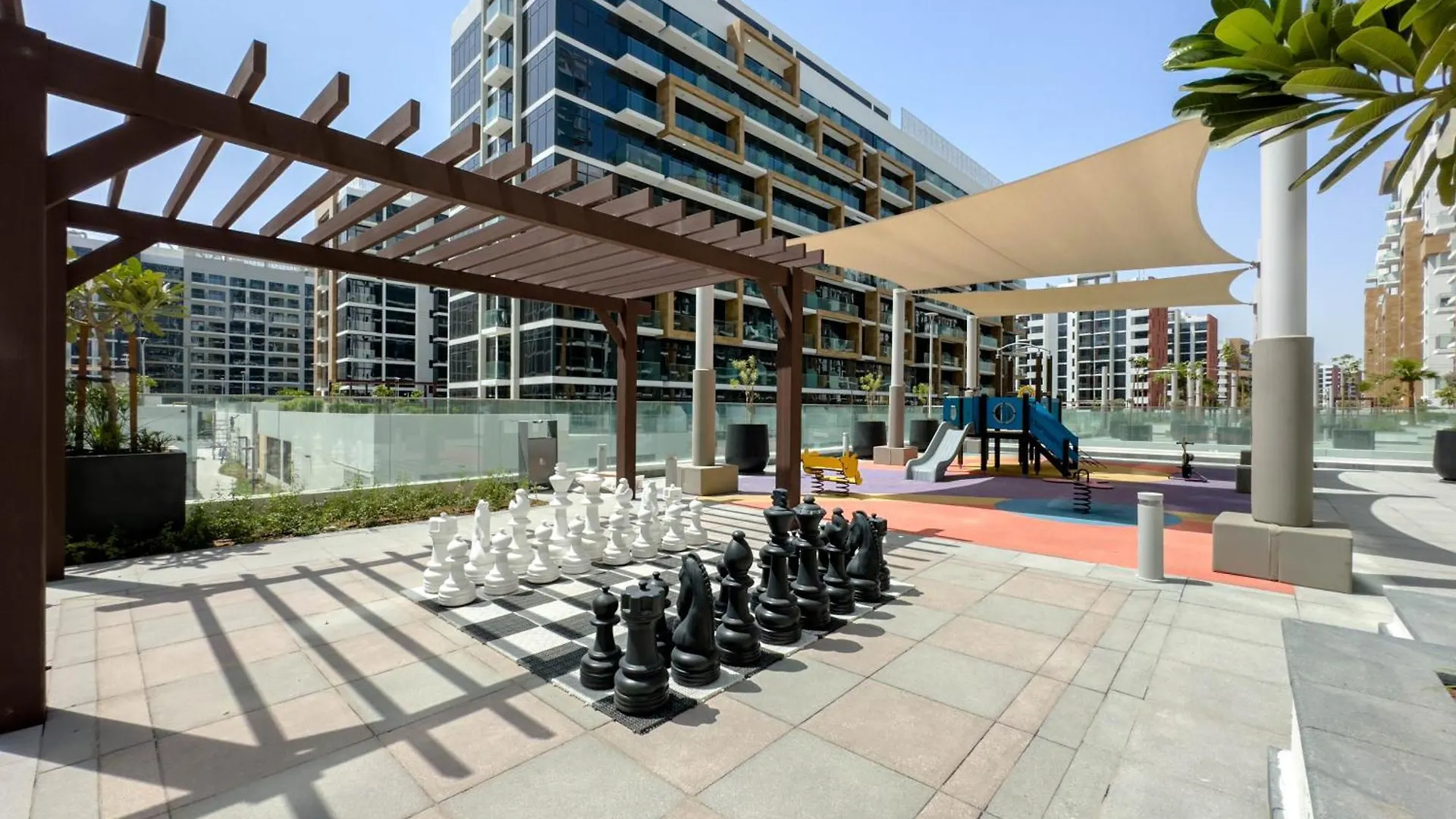 Pool View 1Br Modern & Stylish Apartment Dubai