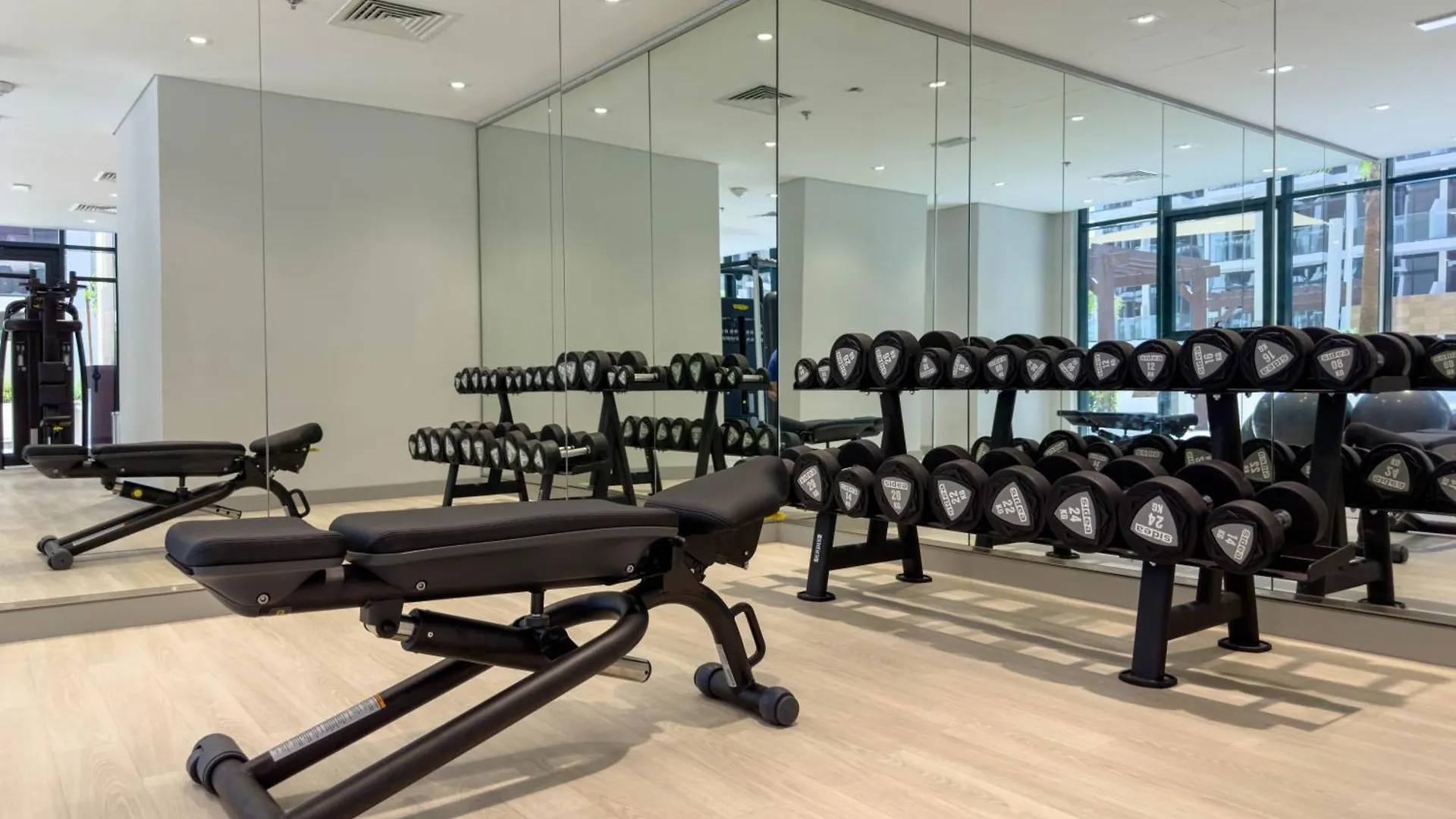 Pool View 1Br Modern & Stylish Apartment Dubai
